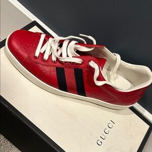 Gucci Men's Red and Black Leather Sneakers